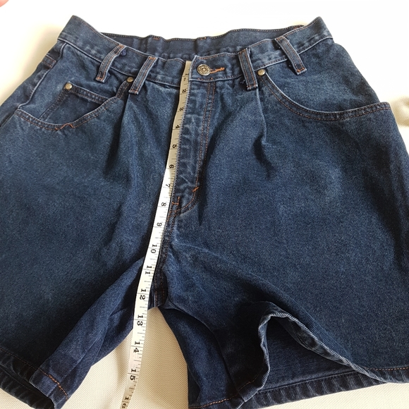 Vtg 90s Big Patch Levi's Denim Shorts - Picture 8 of 9